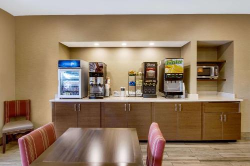 Comfort Inn Airport Roanoke