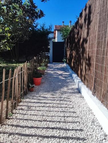 Superbe appartement avec jacuzzi avec jardin privé, Лион (фото 9)