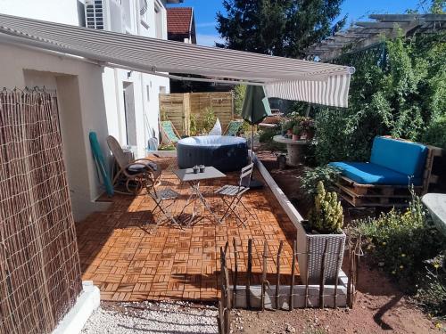 Superbe appartement avec jacuzzi avec jardin privé, Lyon (photo 5)