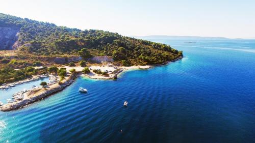 strand, Two-room Apartment LIDIJA with terrace and parking in Okrug Donji