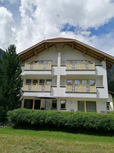 Ronalds Appartements - Apartment - Sankt Leonhard im Pitztal