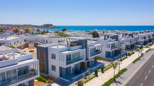 Emerald seaside residence at Four Seasons Emerald seaside residence at Four Seasons