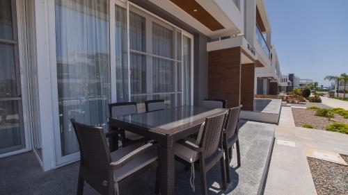 Emerald seaside residence at Four Seasons Emerald seaside residence at Four Seasons