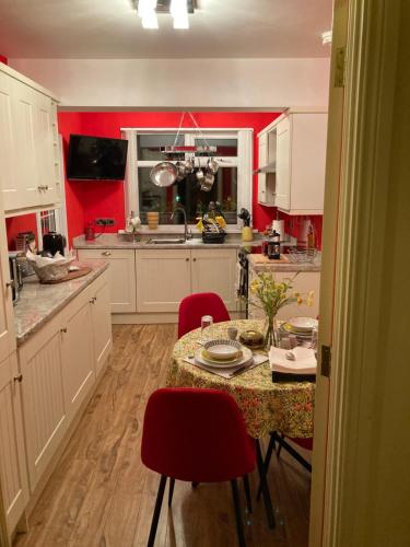 Mountroyal Victorian Studio Self Catering Apartment 3 in วิลการ์ พาร์ค แอเรีย