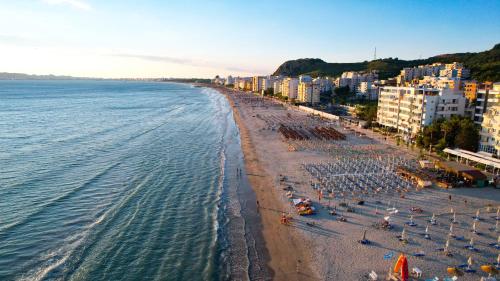 Hotel Andi - image 11