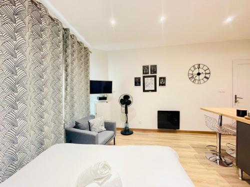 Luxe & Chic Studio Bordeaux Centre - image 12