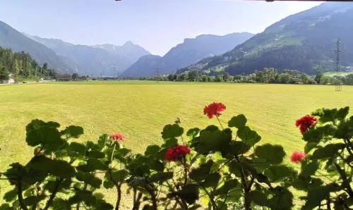 Ferienwohnung Zillertaler Alpenblick in Zell am Ziller, Österreich