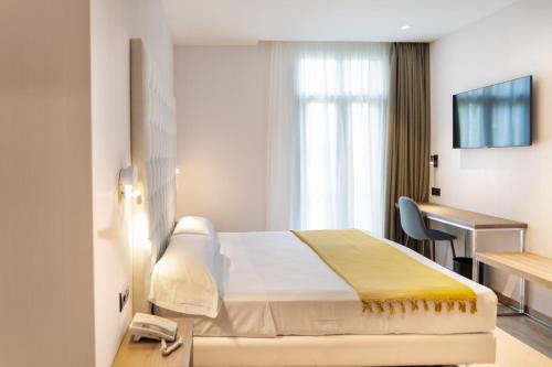 1 queen bed
