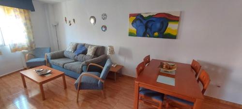 Apartamento en Ogíjares, a 2 kilómetros de Granada (Apartamento en Ogijares, a 2 kilometros de Granada) in 奧希哈雷斯