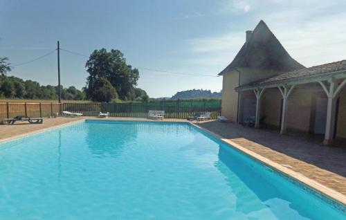 Appartements Awesome apartment in Limeuil with 2 Bedrooms and Outdoor swimming pool
