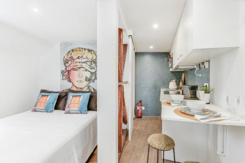 Alfama Lyfe - Historic Studio in Fado District 1