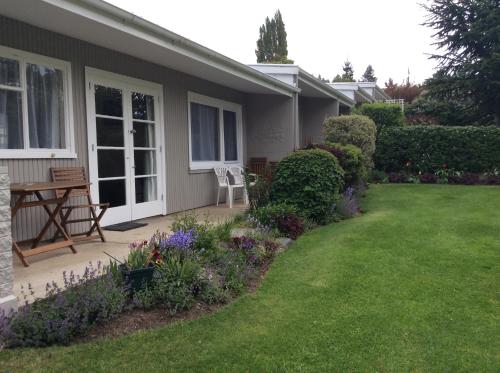 . Alexandra Garden Court Motel