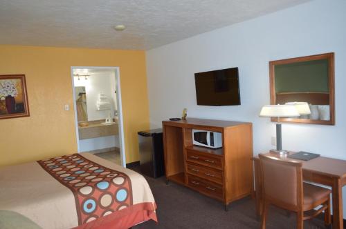 Super 8 by Wyndham St. George UT, Сент-Джордж (фото 6)