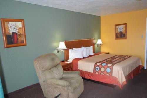 Super 8 by Wyndham St. George UT, Сент-Джордж (фото 7)