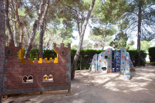 Apartamentos Club Cala Azul - image 7