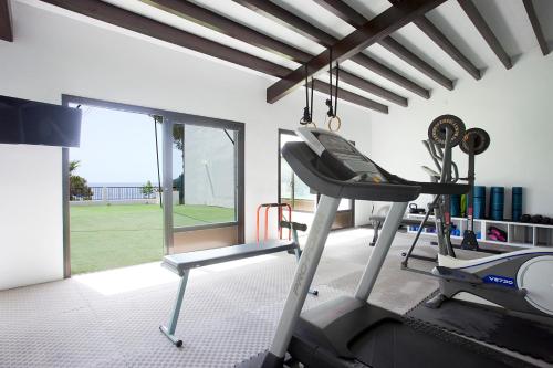Apartamentos Club Cala Azul - image 13