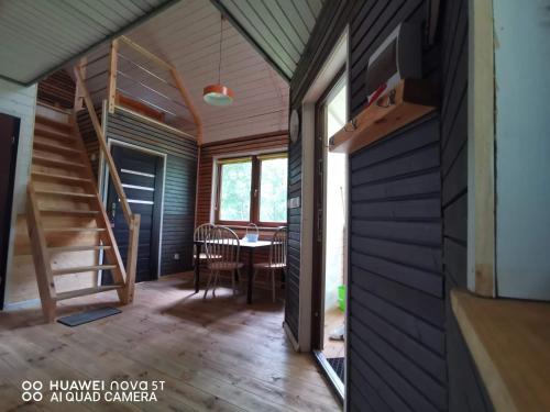 3 bedrooms, 7 beds