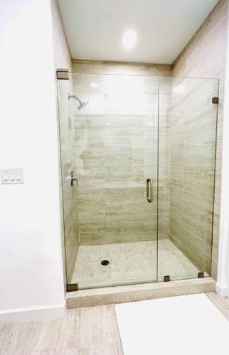 Sleek 2BD 2BA Condo In Miami Design District in Miami, USA