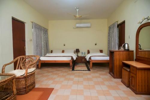 1 queen bed