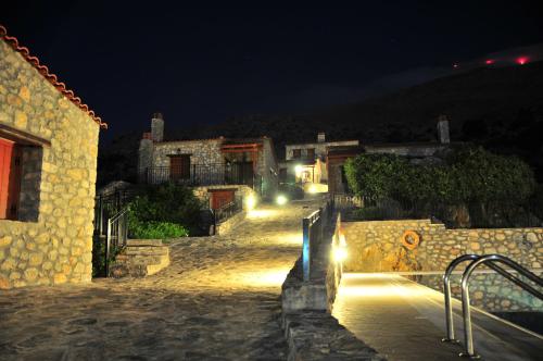 Facilities, Vrachos Villas in Lampi