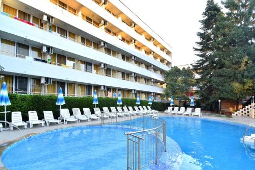 Hotel Oasis - image 7