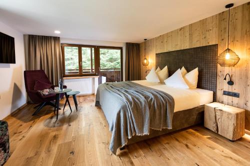 Hotel Edelweiss - image 12