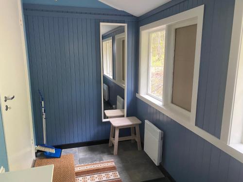 Bejárat, Hus på bakken (Hus pa bakken) in Hamn