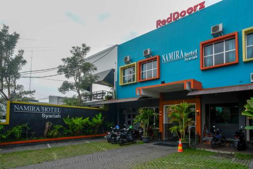 RedDoorz Syariah At Namira Hotel