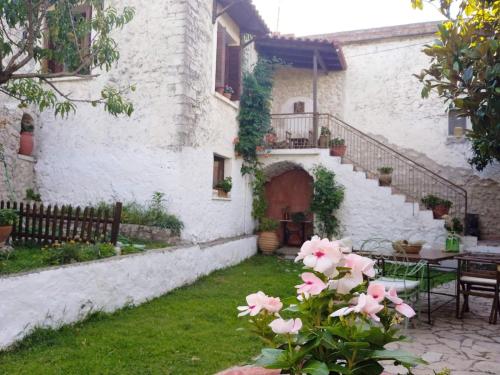  The old stone house, Pension in Paramythia bei Derviziana