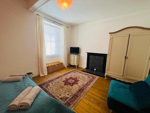 Old Town Centre Apartment 5 mins to Edinburgh Castle, Edinburgh (photo 11)