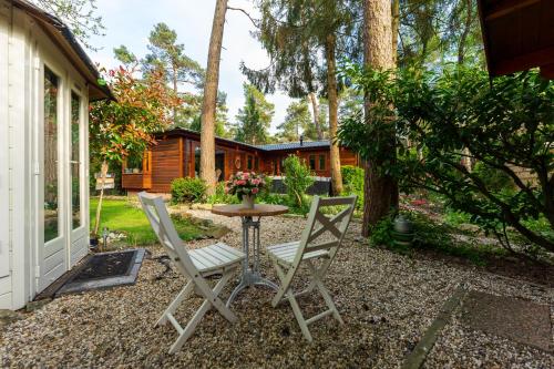 Private Chalet Heppie People in 8085 RA Doornspijk