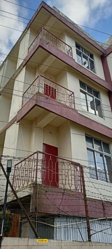 Deluxe Double Room with Balcony image 5