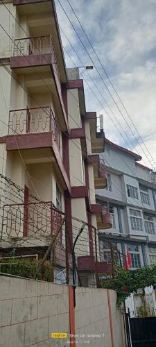 Deluxe Double Room with Balcony image 3