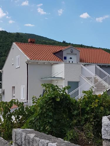  Apartments Ines in Mokošica