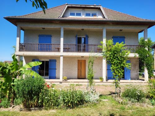 LOU GRAOU CHEPRE gîte d'étape chambre d'hôte Charlieu
