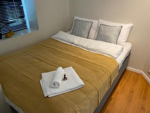 Central bus station apartment, wifi, tv - Apartment - Narvik