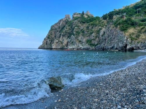 Incantevole appartamento Taormina - Apartment - SantʼAlessio Siculo