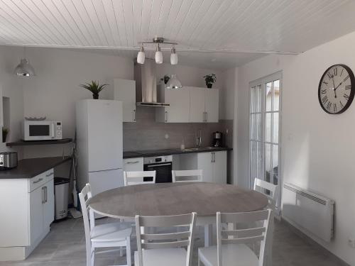 la bonne tuile gîte à louer Lantilly