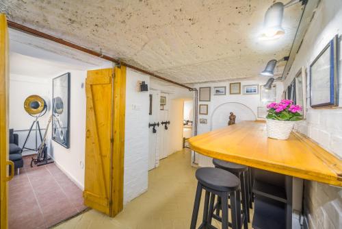 Létesítmények, Ádám Apartman (Adam Apartman) in Balatonföldvar