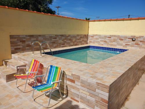 Casa em Condomínio com Piscina Privativa