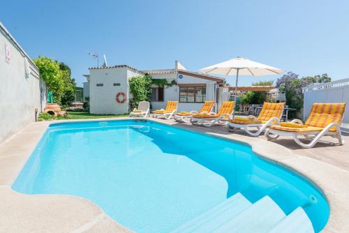 Villa Luna, beach and pool