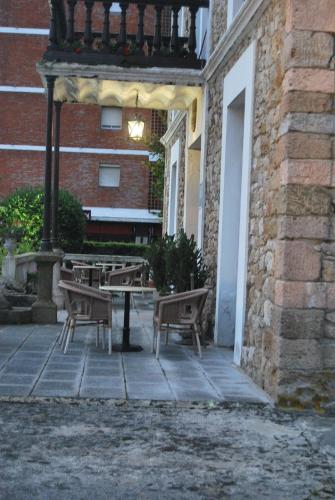 Hotel Luzon - main image