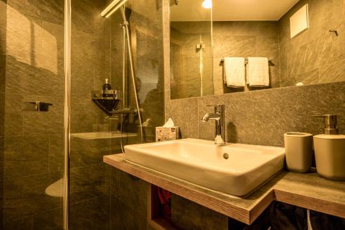 Arcade Apartments & Spa - image 4