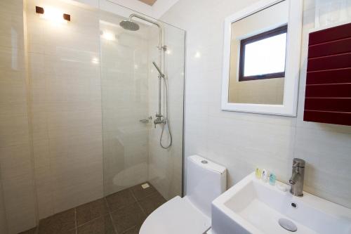 Superior Double Room image 7