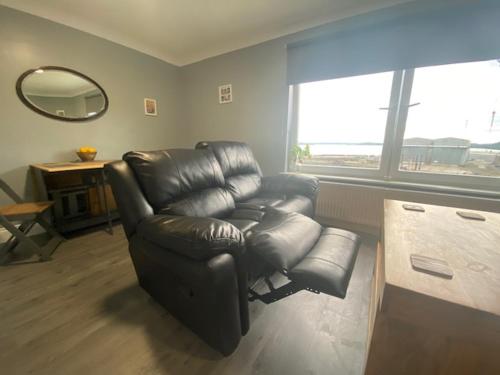 Burnt Island 2 bed apartment with stunning views - Apartment - Fife