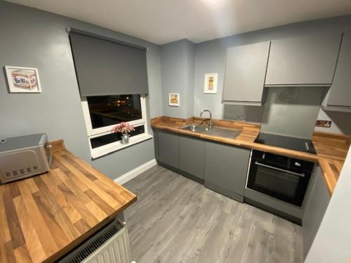 Burnt Island 2 bed apartment with stunning views in Бернтісленд