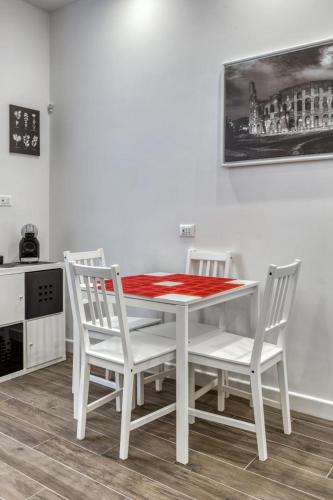 Appio Apartment near Metro A by RHR, Roma (foto 10)