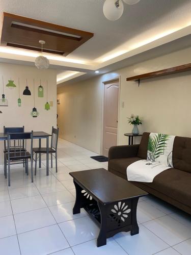 One Oasis Condo 44sqm 1 Bedroom Beside SM Mall near Davao Baywalk (Seawalk)