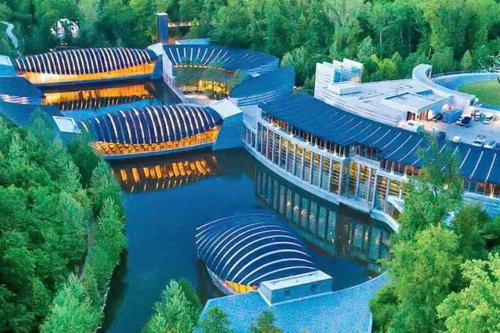 The WILLA on 7th, located in Downtown BENTONVILLE! The WILLA on 7th, located in Downtown BENTONVILLE!