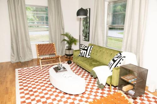 The WILLA on 7th, located in Downtown BENTONVILLE! The WILLA on 7th, located in Downtown BENTONVILLE!